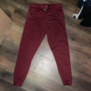 NWOT— PUMA— MAROON— JOGGERS— SIZE L